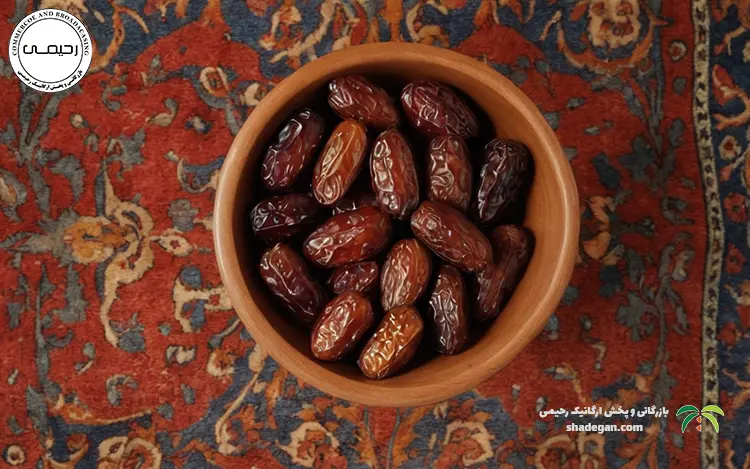راهنمای جامع خرما: خواص، انواع و خرید آنلاین