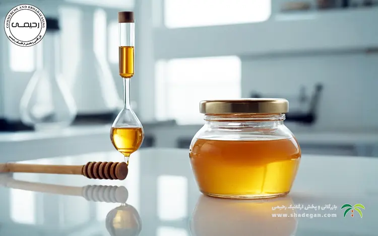 آنالیز عسل: بررسی فاکتورهای کلیدی در تعیین کیفیت عسل طبیعی