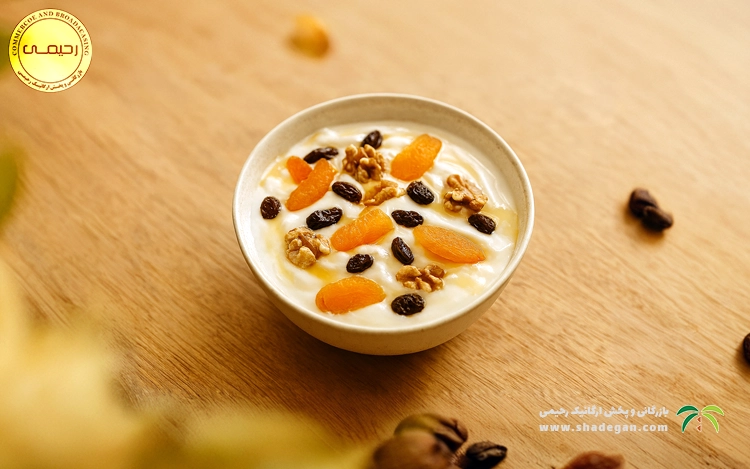 میان وعده با میوه خشک