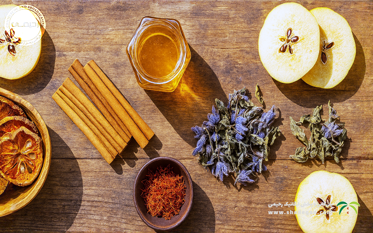 دمنوش به دارچین ؛ ترکیب دمنوش به و دارچین برای آرامش و خواب بهتر